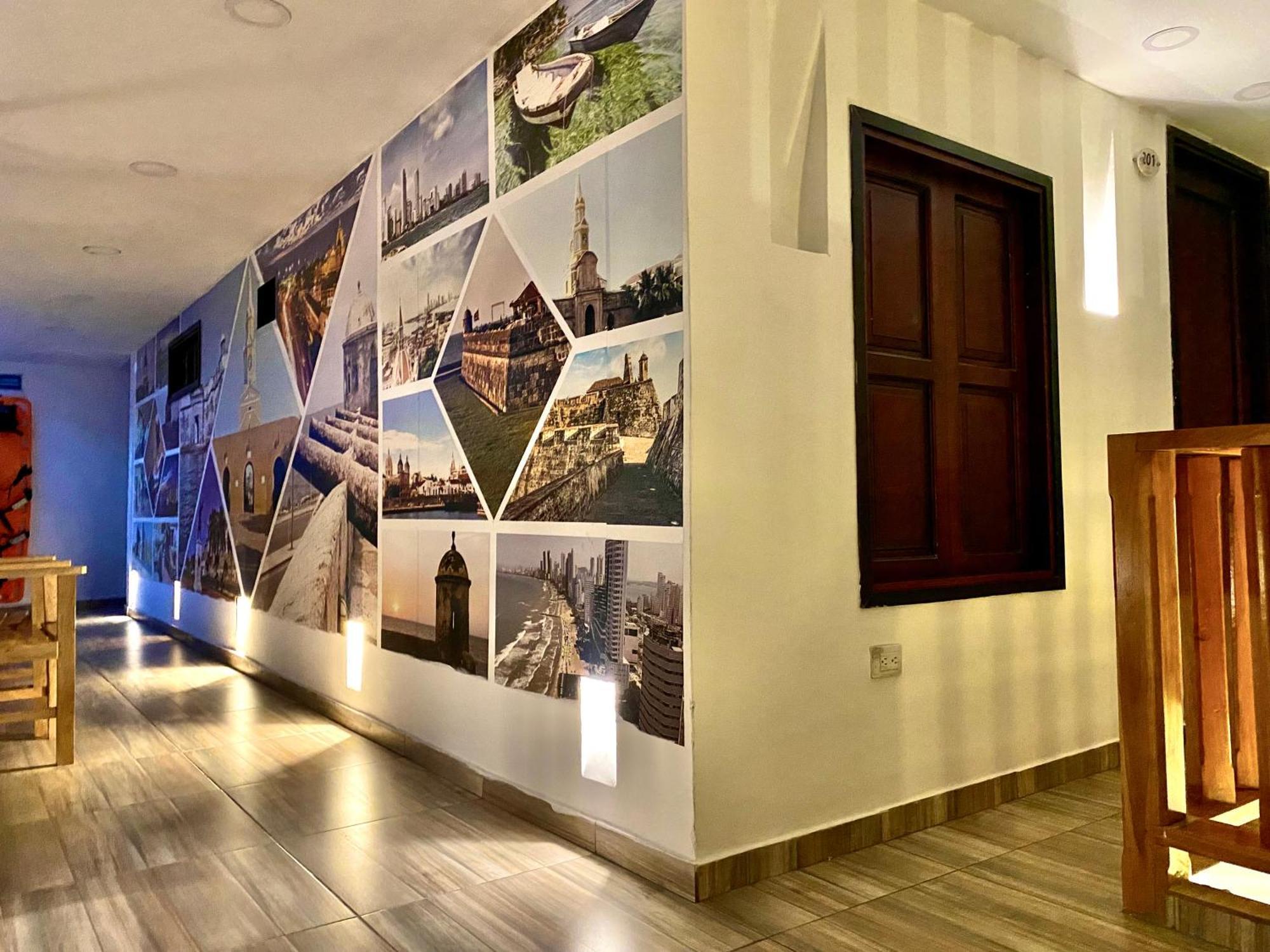 Hotel Casa Lopez - 3*