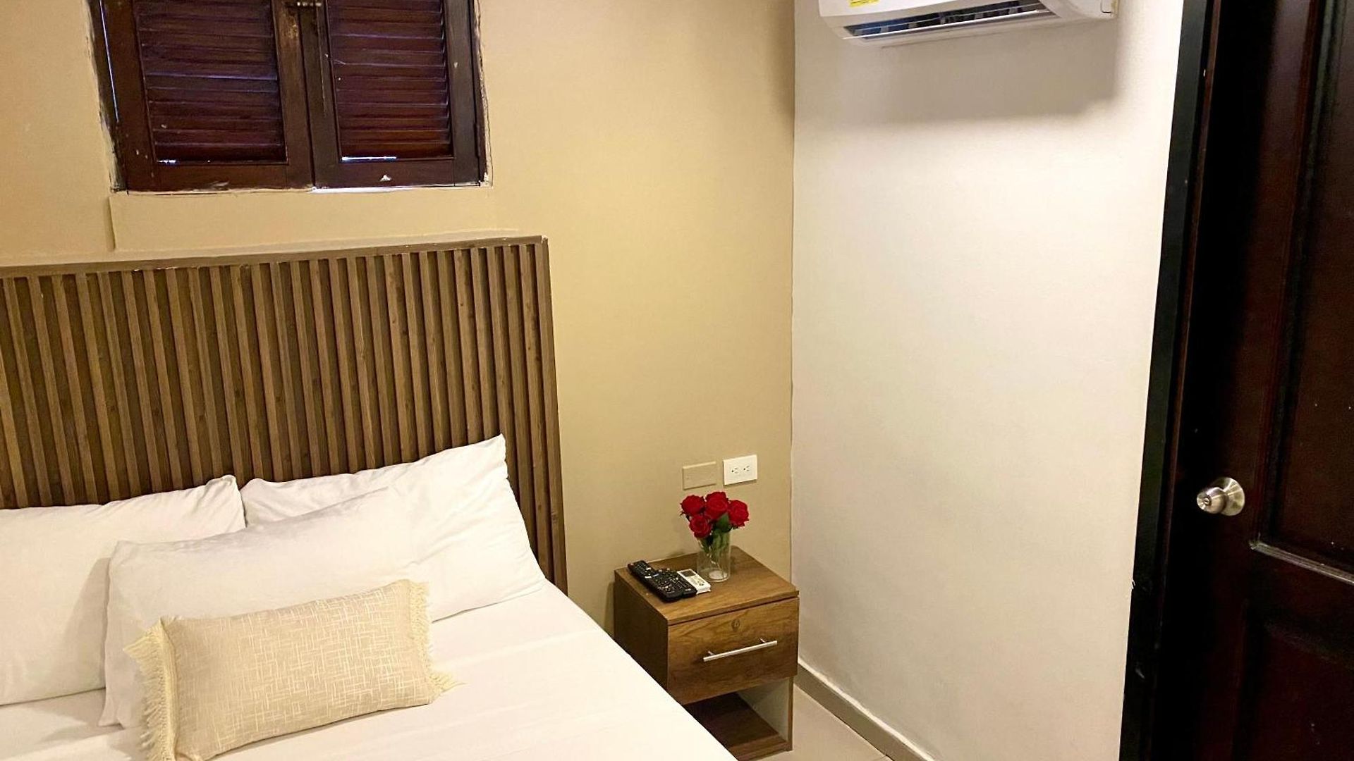 Hotel Casa Lopez - 3*